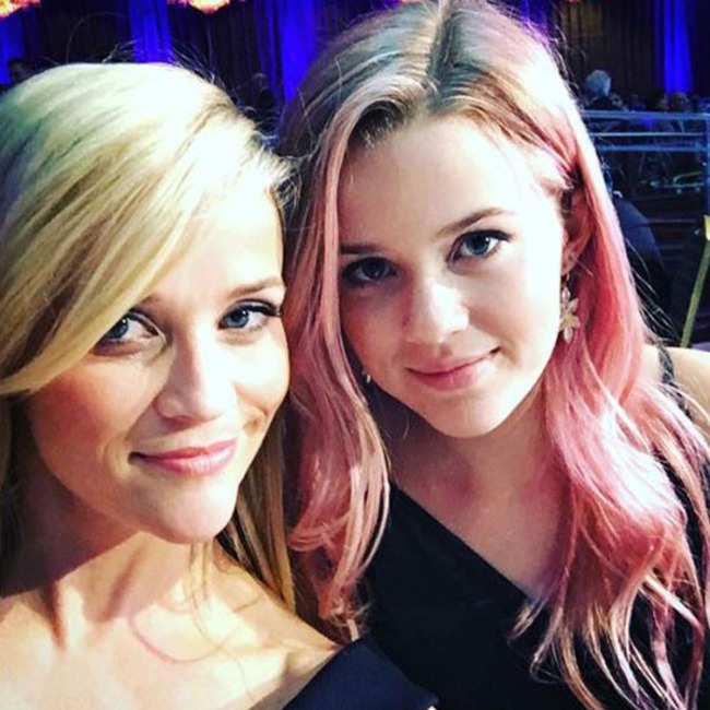 Reese Witherspoon, Ava Phillippe